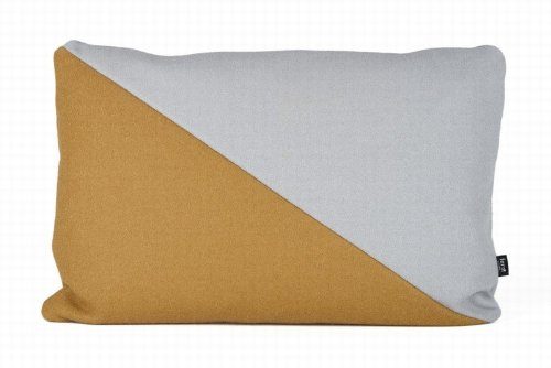 Hellgrau-Curry-Twin-und-Wool-Kissen-von-ferm-living-0 Hellgrau-Curry-Twin-und-Wool-Kissen-von-ferm-living-0