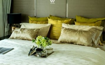 Außergewöhnliche Farbwelt im Schlafzimmer