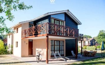 Der besondere Hingucker dieses Hauses ist der Balkon