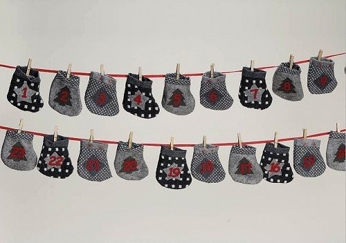 Adventskalender-Adventsgirlande-Socken-Stoffsocken-Weihnachten-0 Adventskalender-Adventsgirlande-Socken-Stoffsocken-Weihnachten-0