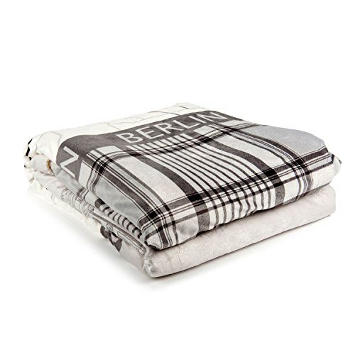 Goldmond-Home-4001626021284-Wohn-und-Kuscheldecke-Tagesdecke-Lammfelloptik-Berlin-150-x-200-cm-grau-wei-0 Goldmond-Home-4001626021284-Wohn-und-Kuscheldecke-Tagesdecke-Lammfelloptik-Berlin-150-x-200-cm-grau-wei-0