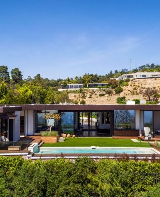 Trousdale Residence by Mayes Office