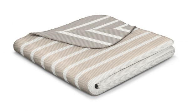 Biederlack Contrast & Style Decke mit Fransen Biederlack Contrast & Style Decke mit Fransen