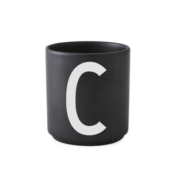 Design Letters Porcelain Collection Becher aus Porzellan Design Letters Porcelain Collection Becher aus Porzellan