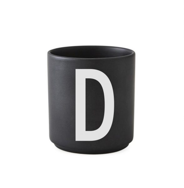 Design Letters Porcelain Collection Becher aus Porzellan Design Letters Porcelain Collection Becher aus Porzellan