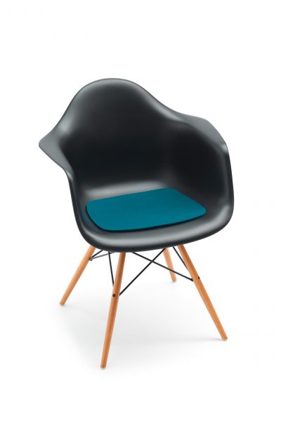 HEY-SIGN EAMES PLASTIC ARMCHAIR Sitzauflage HEY-SIGN EAMES PLASTIC ARMCHAIR Sitzauflage