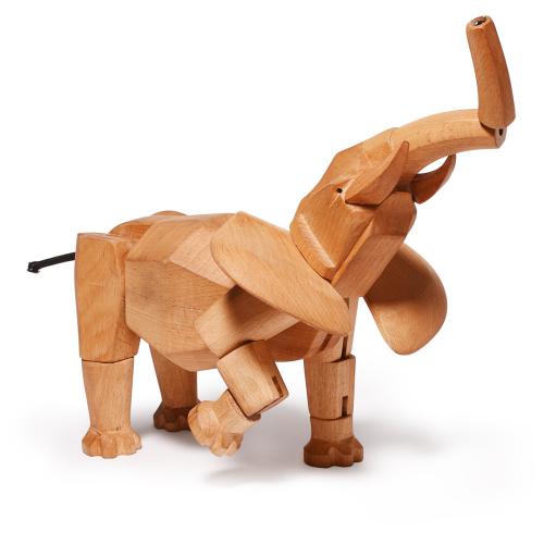 Hattie der Elephant von Areawarebraun Hattie der Elephant von Areawarebraun