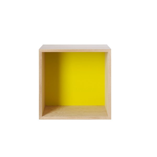 Muuto - Mini Stacked Regalmodul mit farbiger Rückwand Muuto - Mini Stacked Regalmodul mit farbiger Rückwand