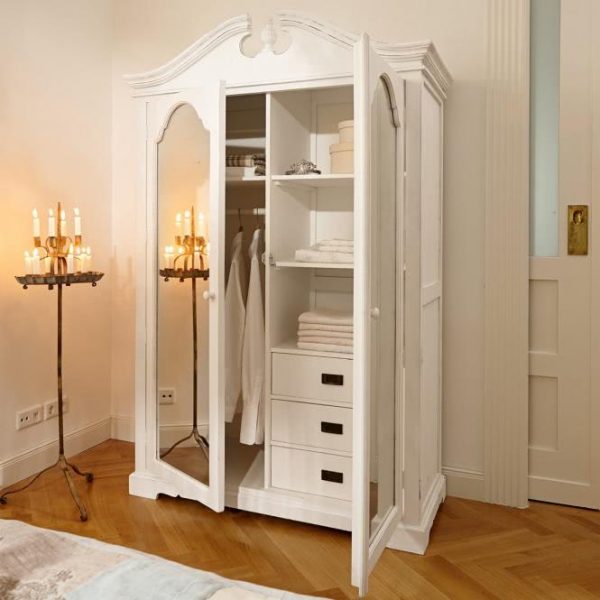 Schrank Somerset antikweiß H/B/T ca. 200/120/58 cm Schrank Somerset antikweiß H/B/T ca. 200/120/58 cm
