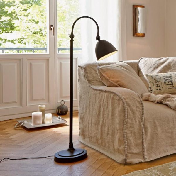 Stehlampe Emina schwarz H/B/T ca. 127/32/26 cm Stehlampe Emina schwarz H/B/T ca. 127/32/26 cm