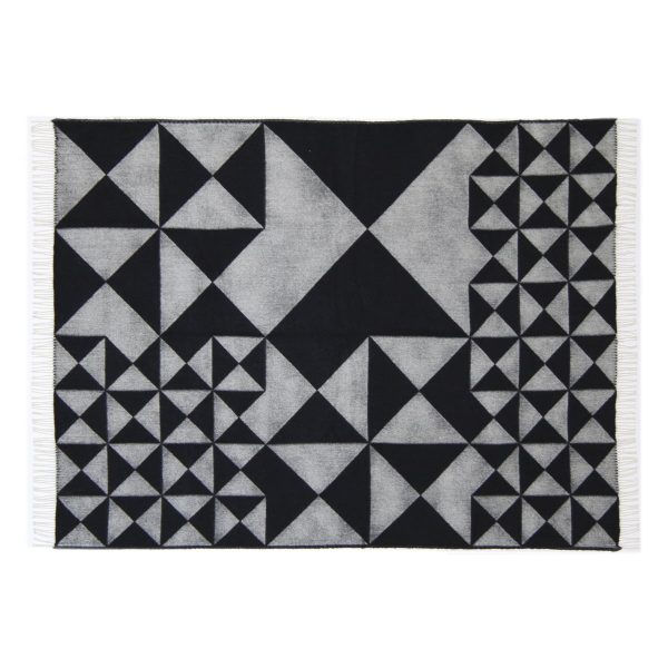 Verpan - Mirror Throw Verpan - Mirror Throw