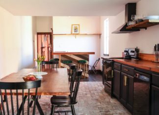 A Shotgun Home that Celebrates Black History in New Orleans