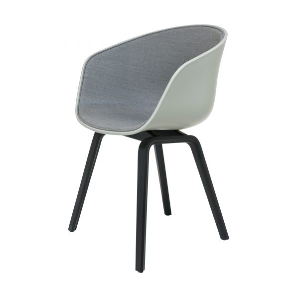 About A Chair AAC22 Spiegelpolster Stuhl gebeizt schwarz pastell grün About A Chair AAC22 Spiegelpolster Stuhl gebeizt schwarz pastell grün