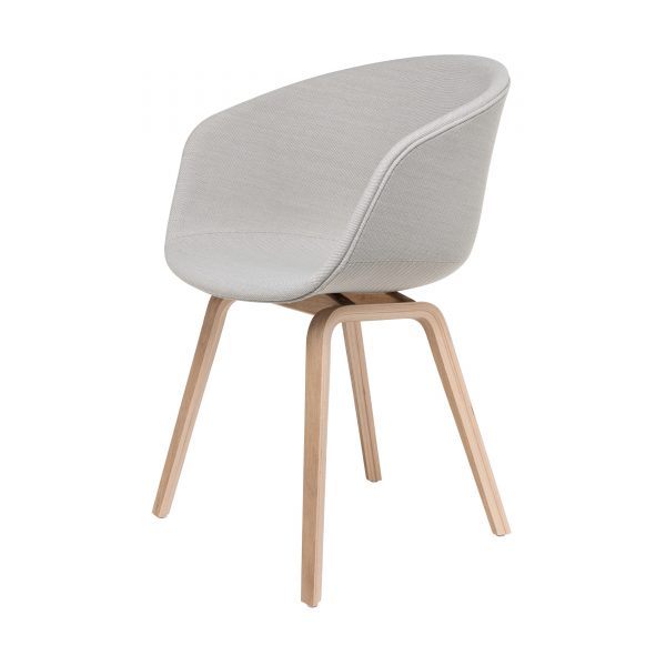 About a Chair AAC23 Polsterstuhl lackiert beige About a Chair AAC23 Polsterstuhl lackiert beige