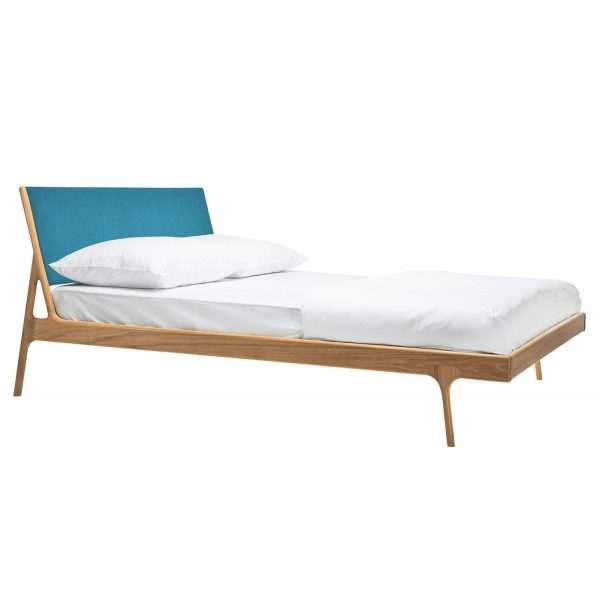 Bett Fawn I - Eiche massiv - 160 x 200cm - Eiche - Stoff Gaia Petrol Bett Fawn I - Eiche massiv - 160 x 200cm - Eiche - Stoff Gaia Petrol