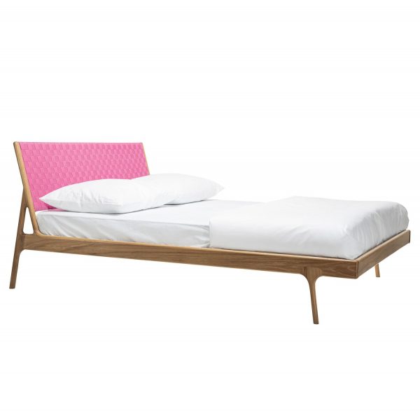 Bett Fawn II - Eiche massiv - 160 x 200cm - Eiche Hell - Himbeere Bett Fawn II - Eiche massiv - 160 x 200cm - Eiche Hell - Himbeere