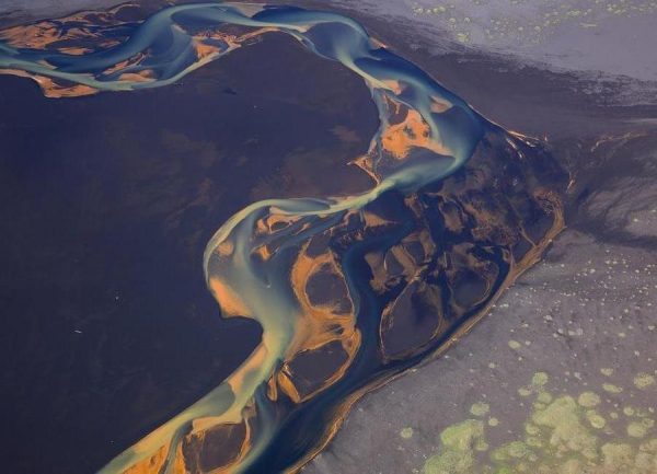 Color patterns of river on sand Leinwandbild Color patterns of river on sand Leinwandbild