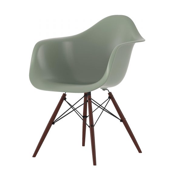 Eames Plastic Armchair Stuhl DAW mit Filzgleitern mossgrau-Ahorn gebeizt neue Maße Eames Plastic Armchair Stuhl DAW mit Filzgleitern mossgrau-Ahorn gebeizt neue Maße