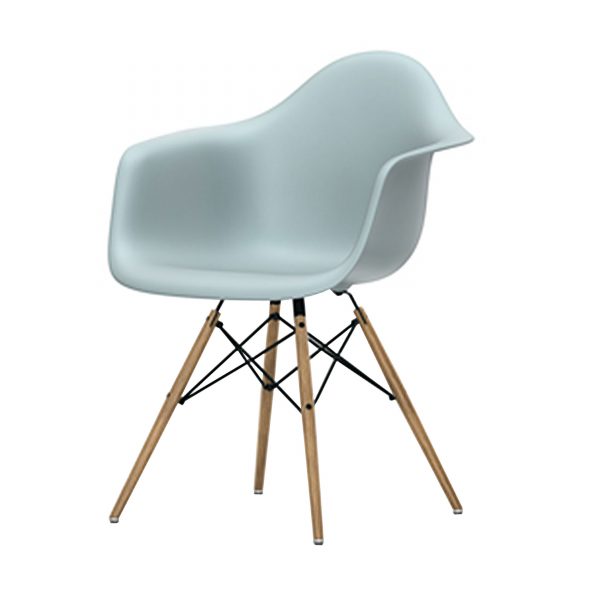 Eames Plastic Armchair Stuhl DAW mit Kunststoffgleitern eisgrau-Esche neue Maße Eames Plastic Armchair Stuhl DAW mit Kunststoffgleitern eisgrau-Esche neue Maße