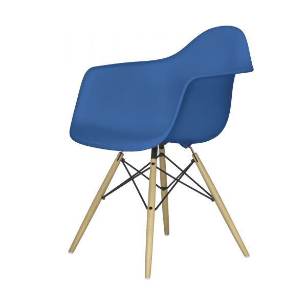 Eames Plastic Armchair Stuhl DAW mit Kunststoffgleitern marine blau-Ahorn Eames Plastic Armchair Stuhl DAW mit Kunststoffgleitern marine blau-Ahorn