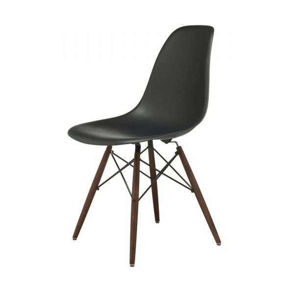 Eames Plastic Side Chair Stuhl DSW mit Filzgleitern basic dark-Ahorn gebeizt Eames Plastic Side Chair Stuhl DSW mit Filzgleitern basic dark-Ahorn gebeizt