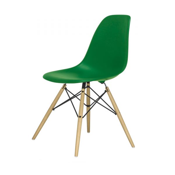 Eames Plastic Side Chair Stuhl DSW mit Filzgleitern classic green-Ahorn Eames Plastic Side Chair Stuhl DSW mit Filzgleitern classic green-Ahorn