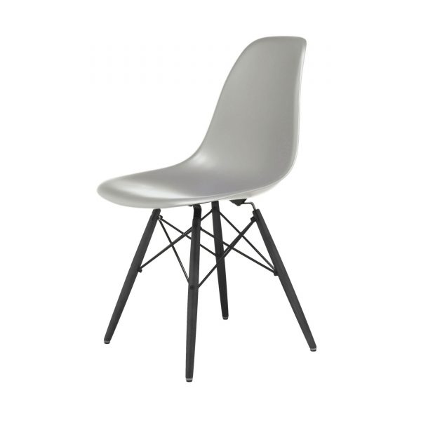 Eames Plastic Side Chair Stuhl DSW mit Kunststoffgleitern mauve grau-Ahorn lackiert Eames Plastic Side Chair Stuhl DSW mit Kunststoffgleitern mauve grau-Ahorn lackiert