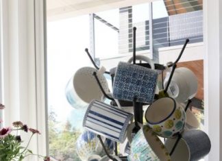 Delighting in Decorating + Spring Mug Rack