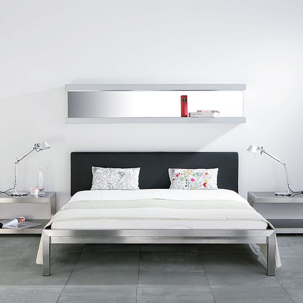 Pure Bett mit gepolstertem Kopfteil 160 Pure Bett mit gepolstertem Kopfteil 160