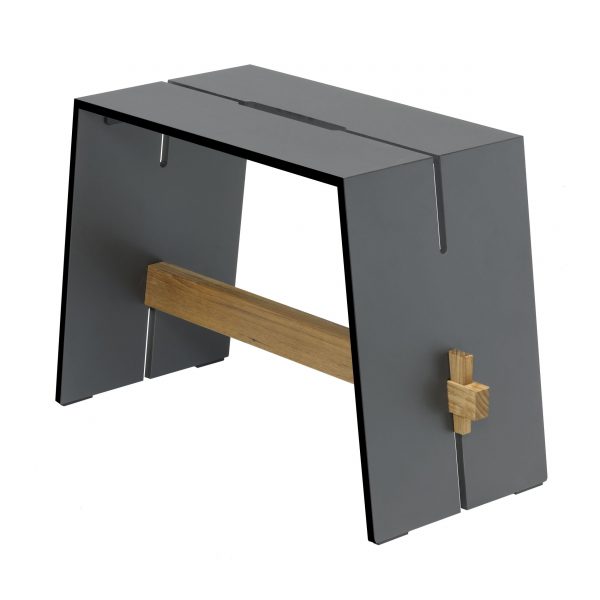 Tension Hocker und Beistelltisch HPL Eiche Tension Hocker und Beistelltisch HPL Eiche