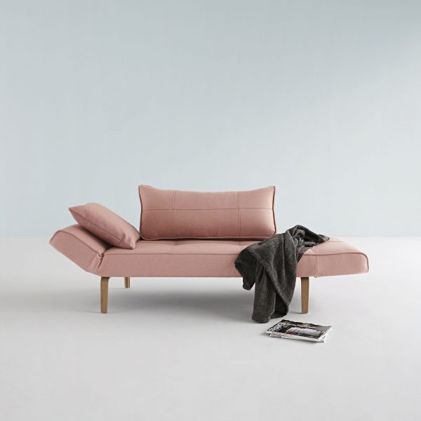 Zeal Sofa mit gebogenen Beinen dunkelgrau Zeal Sofa mit gebogenen Beinen dunkelgrau