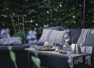My Small Back Yard Gets a Cosy Make-over