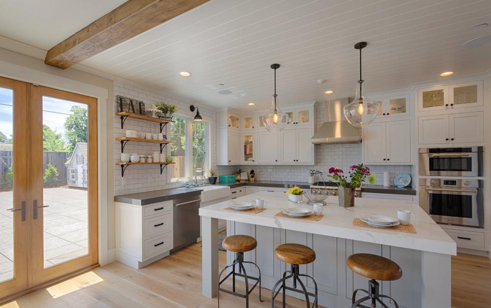 farmhouse-kitchen-a-Gallery-by-Tara-M-11