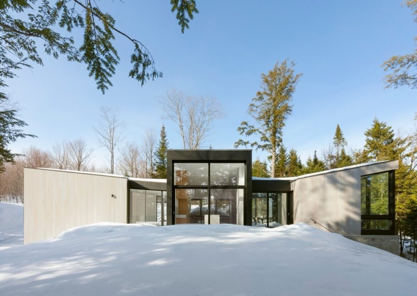 TRIPTYCH-full-outdoor-from-back-850x603