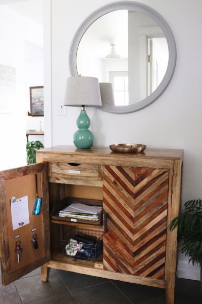 The-Inspired-Room-Entry-Drop-Zone-DIY-Small-Space-Entry-Organizing-Ideas.JPG-1-400x600