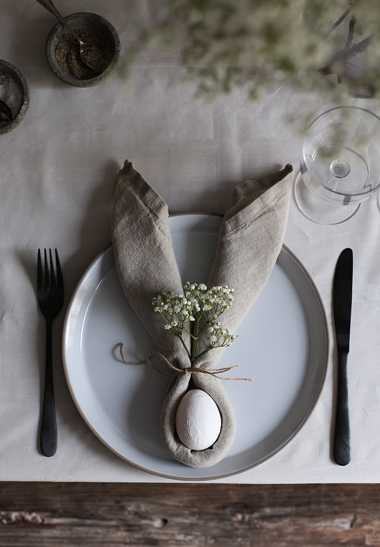 my-scandinavian-home-easter-table-bunny-ears-napkin-diy