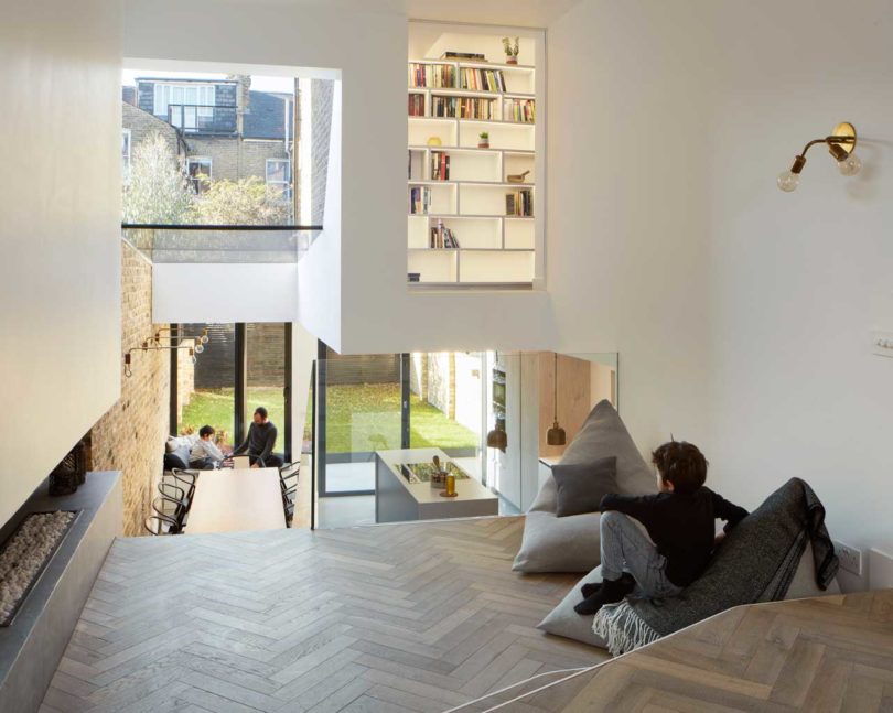 Scenario-House-London-1-810x647