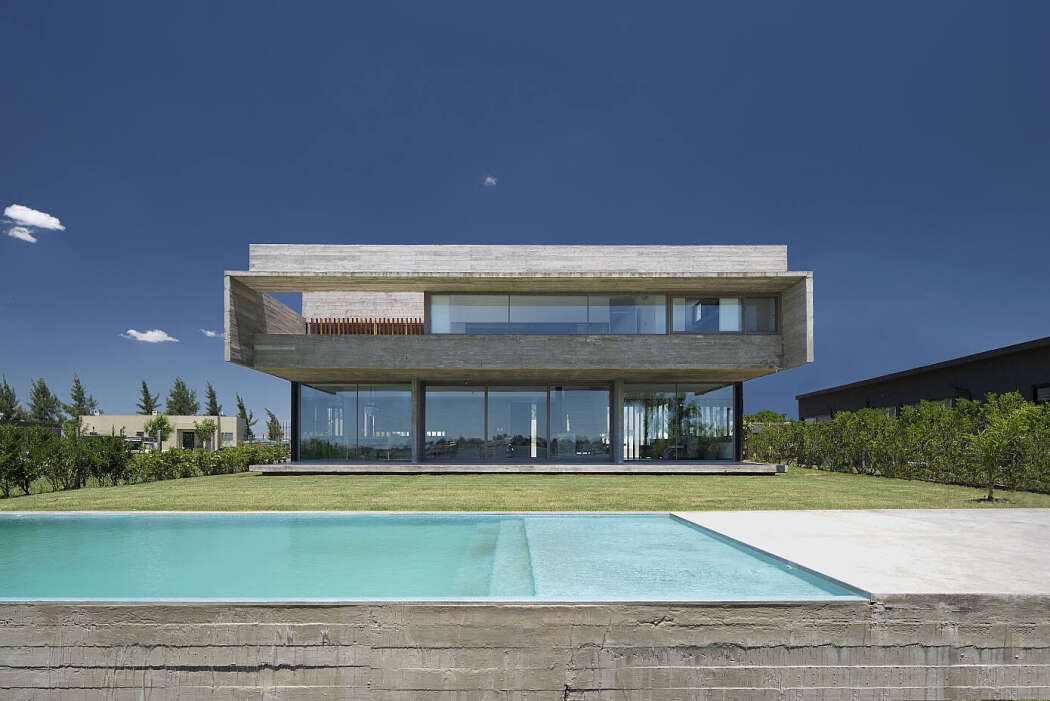 006-10-house-luciano-kruk-arquitectos-1050x701