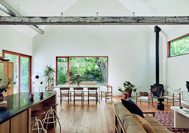 casey-dunns-home-austin-tx-1614552-cmyk