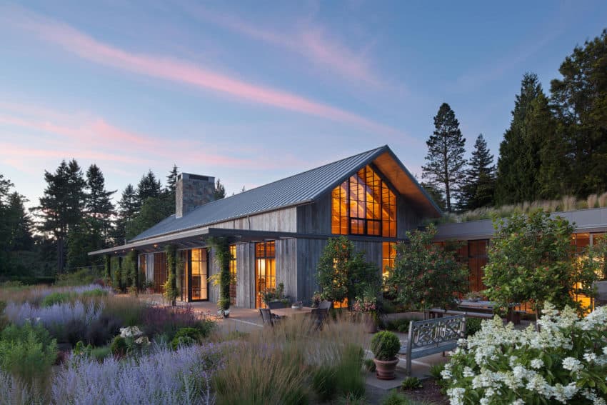 Country-Garden-House-full-garden-850x567