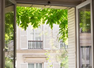 10 Ways To Maximise Your Tiny Balcony / Outdoor Space!