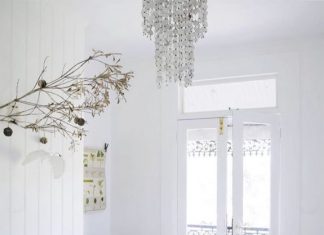 color story: wondrous white.