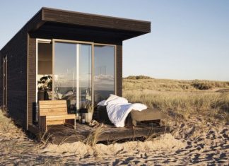 A Tiny Danish Beach Cabin That’s Big On Style!
