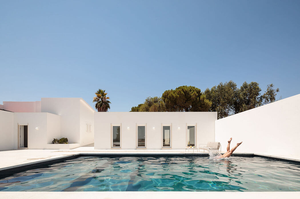 001-costa-brava-house-daad-1050x699