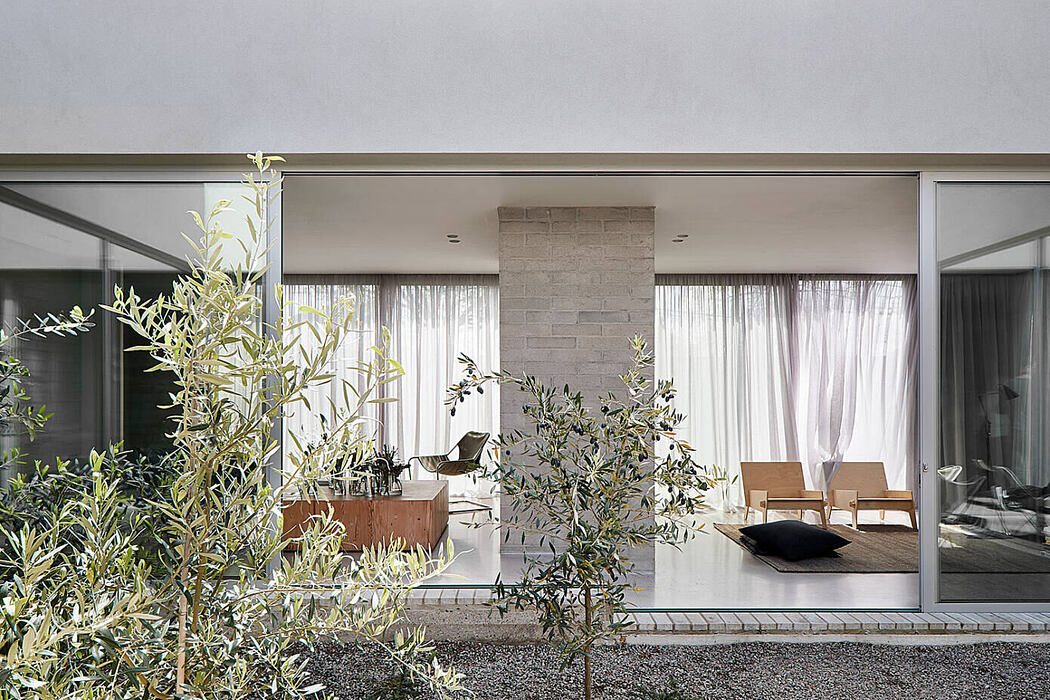 001-ruxton-rise-residence-studiofour-1050x700