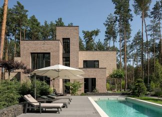 BST House by 33bY Architecture