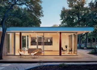 A Spacious Accessory Dwelling Unit in Austin Complete With a Murphy Bed
