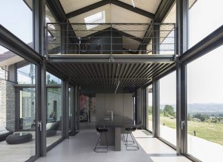 The Hidden-in-plain-sight House by Daniele Baiotto