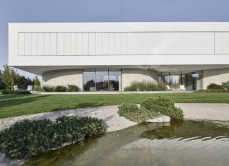 From the Garden House by Robert Konieczny – KWK Promes