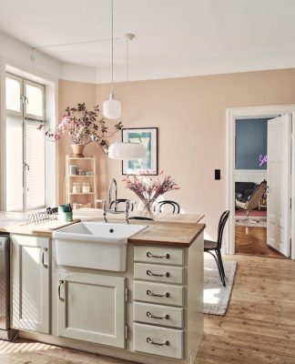 A Vibrant, Turn-Of-The-Century Home in Malmö, Sweden